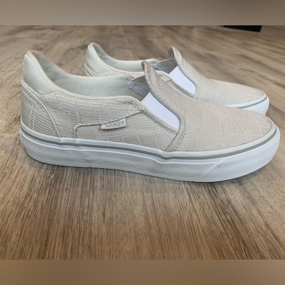 Women’s VANS Asher Slip-On Canvas Shoes - neutral Cream color - Picture 7 of 11